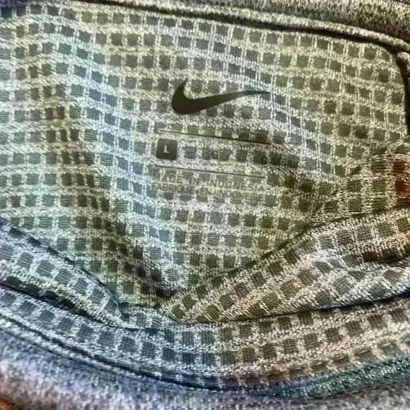 Nike Women’s Oregon Ducks Football Funnel Neck Sweatshirt Jersey. Size Large. - Picture 8 of 11